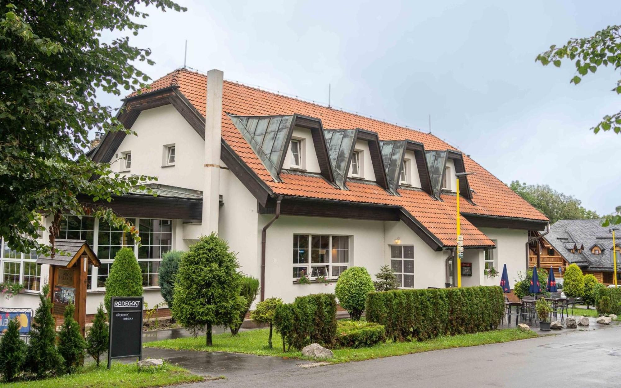 斯卡尔卡奇酒店 Nový Jičín 外观 照片