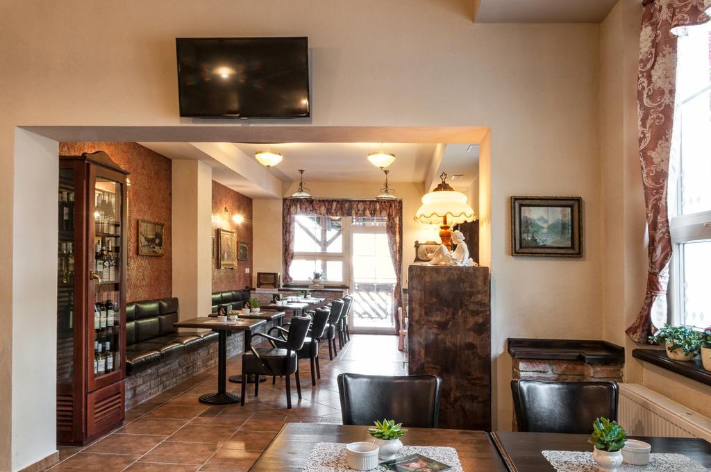 斯卡尔卡奇酒店 Nový Jičín 外观 照片