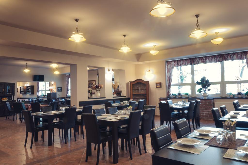 斯卡尔卡奇酒店 Nový Jičín 外观 照片